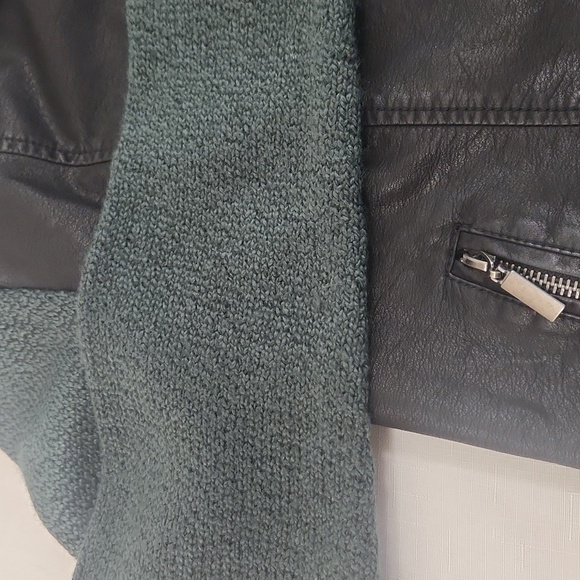 Daytrip Black Green Faux Leather Jacket With Removable Hood. Size M - Picture 5 of 8